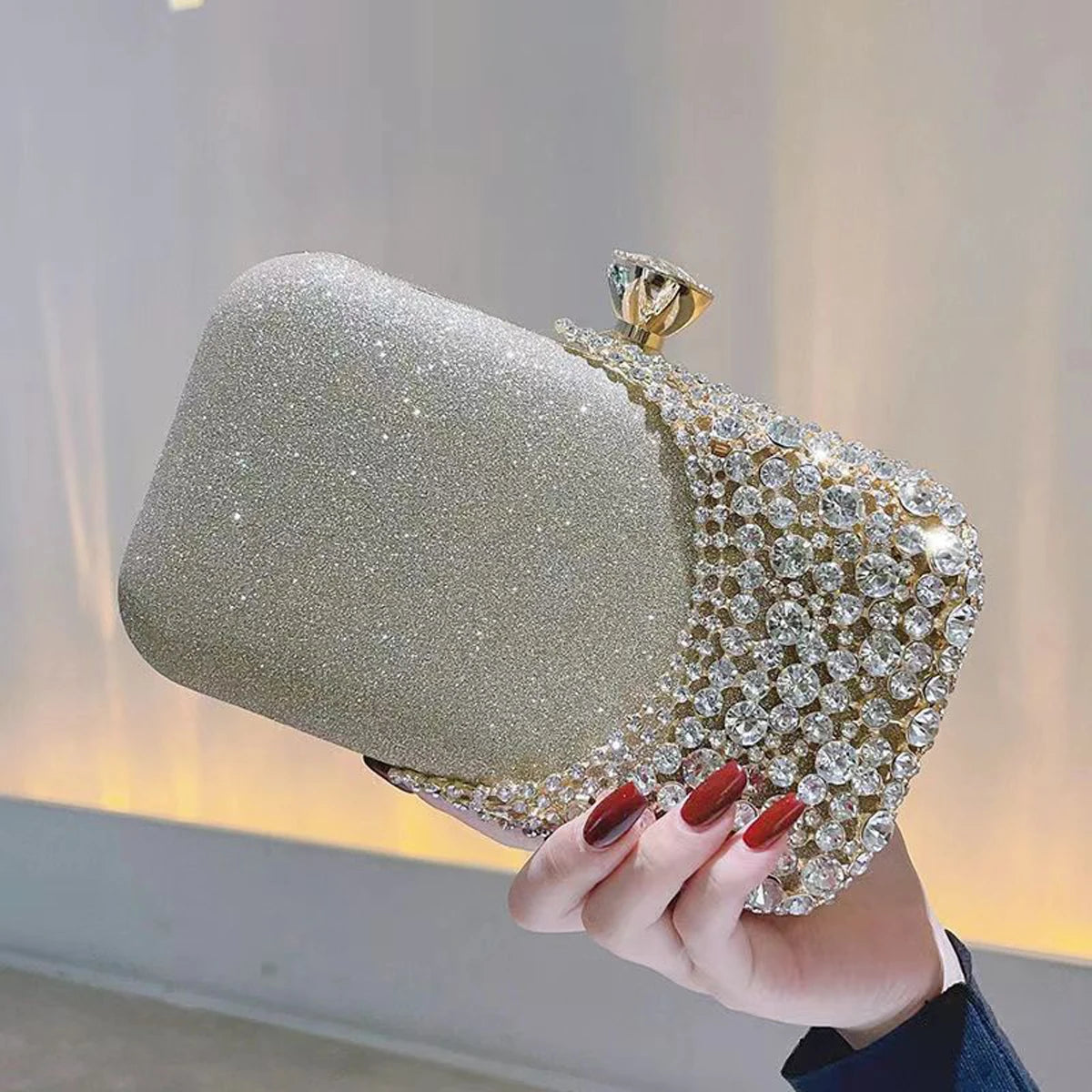 Women's Luxury Hollow Out Rhinestone Evening Clutch Bag