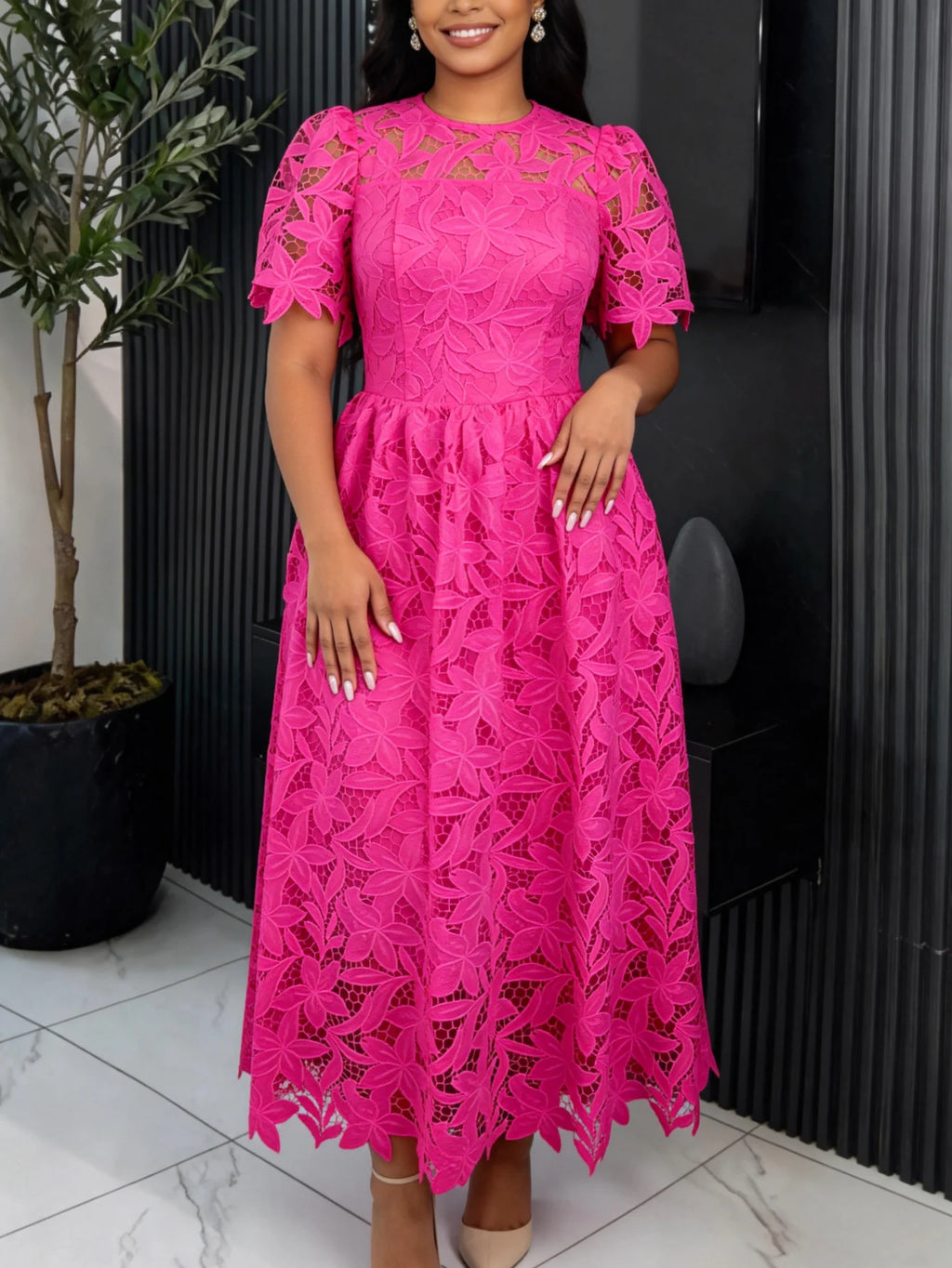 Women's Elegant Hollow Out Lace A-Line Maxi Dress