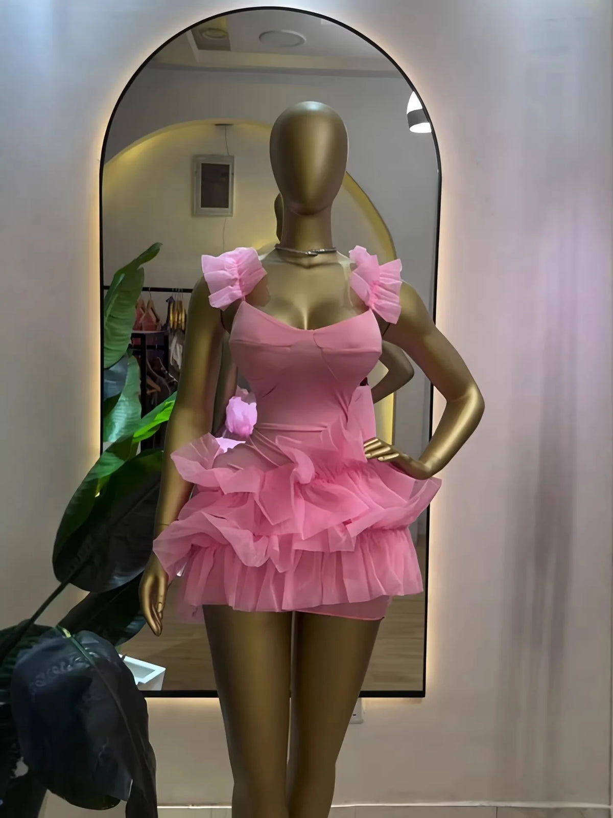 Women's Elegant Ruffled Hem Sleeveless Mini Dress