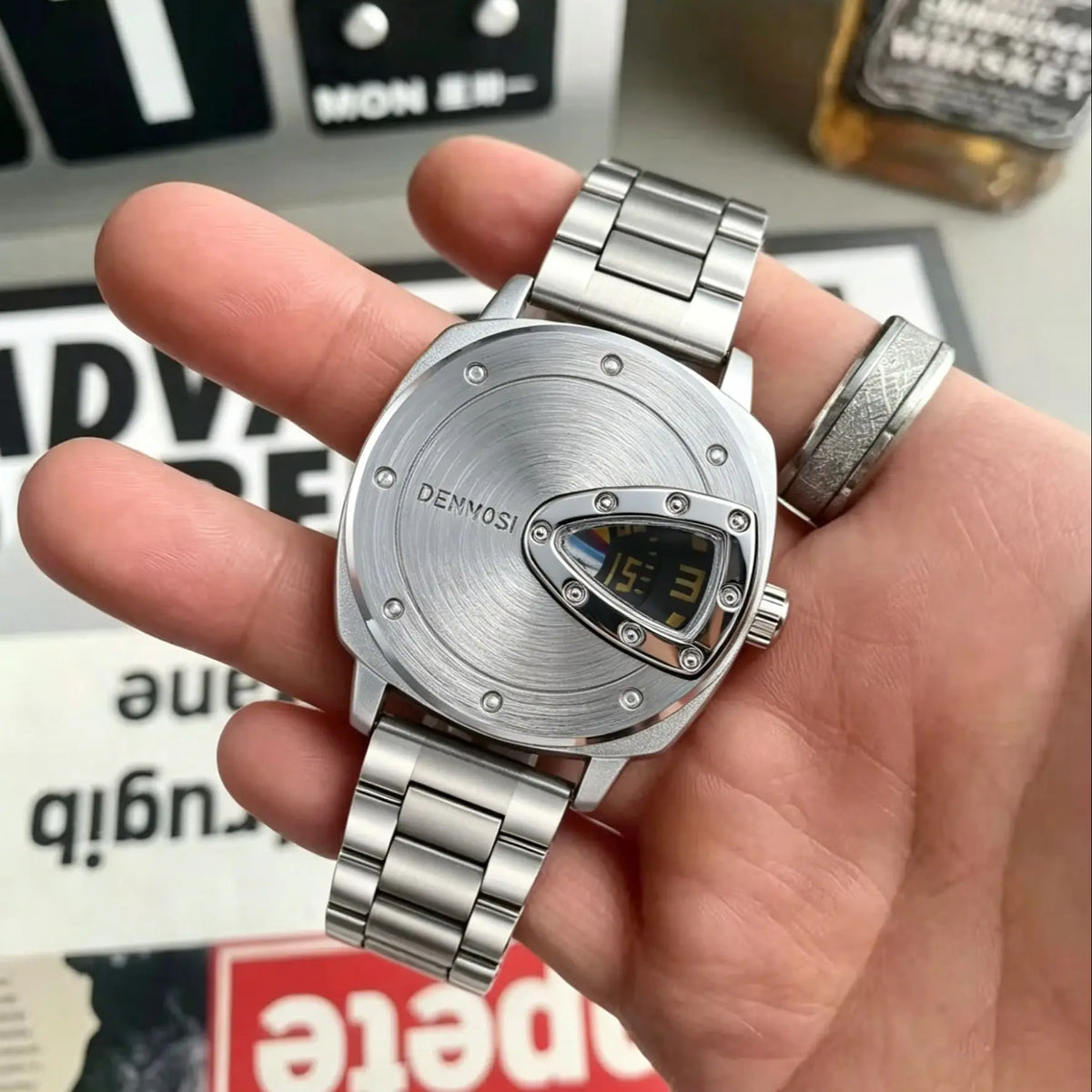 Men's Creative Triangular Dial Quartz Watch