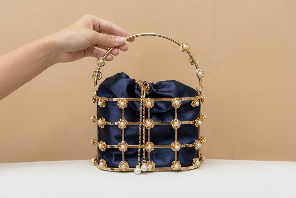 Women's Luxury Hollow Out Rhinestone Evening Clutch Bag