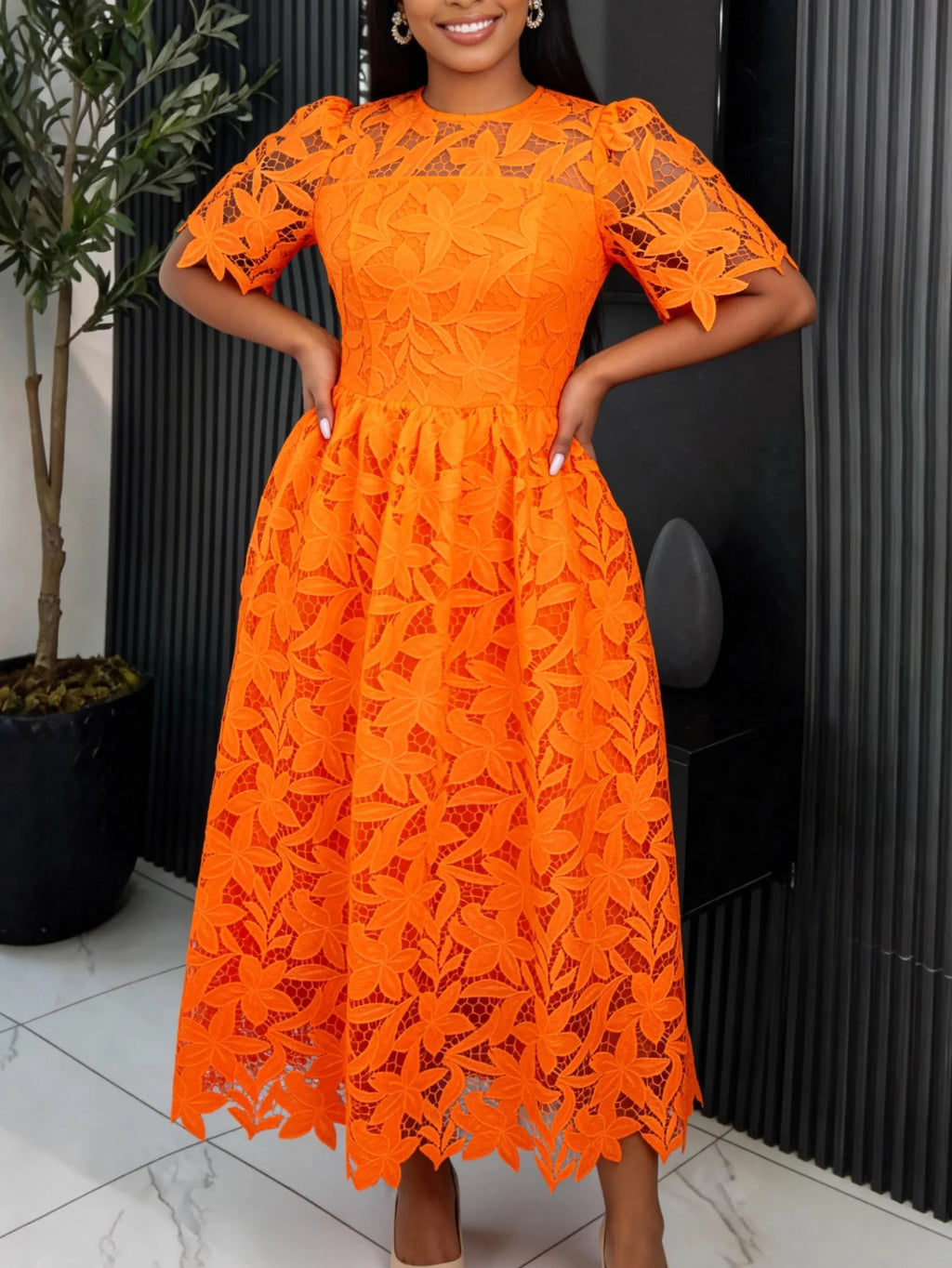 Women's Elegant Hollow Out Lace A-Line Maxi Dress