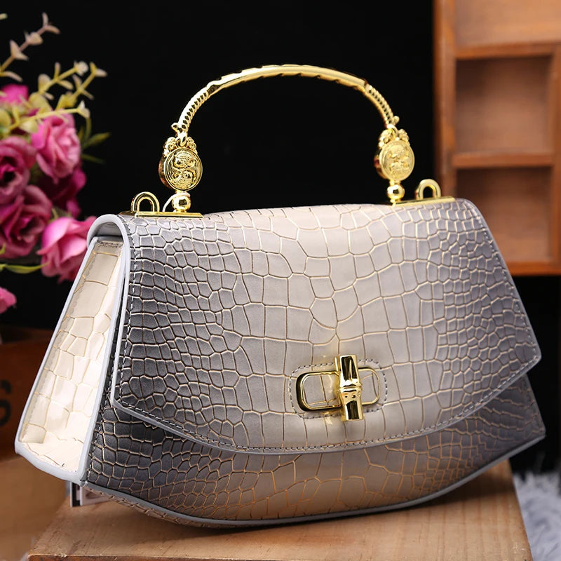 Women's Crocodile Pattern Genuine Leather Saddle Shoulder Crossbody Bag
