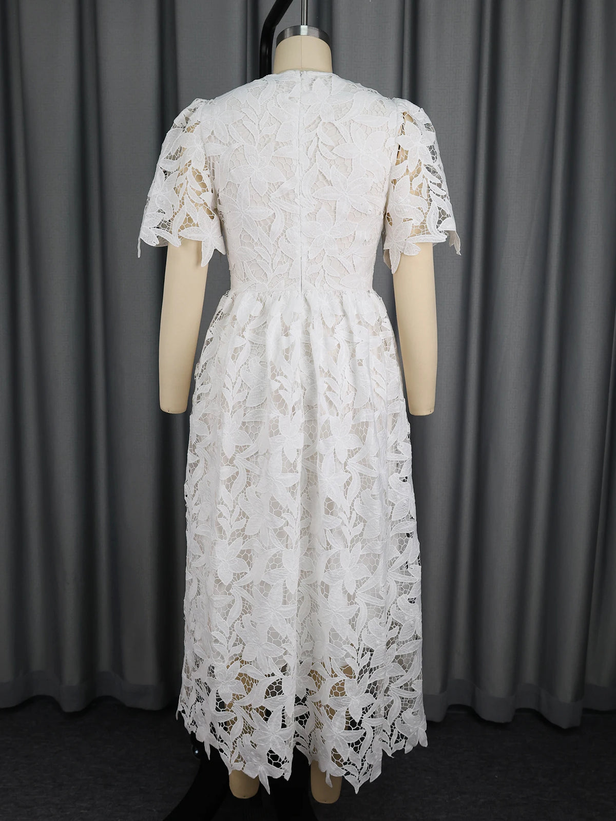 Women's Elegant Hollow Out Lace A-Line Maxi Dress