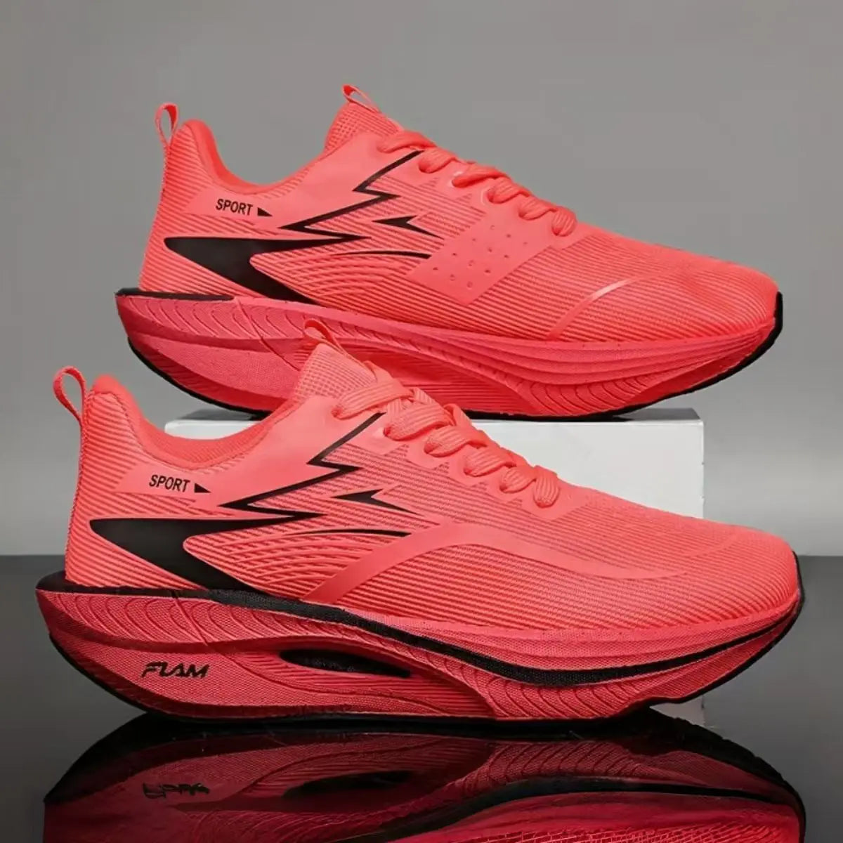 Women's Lightweight Cushioned Running Shoes with Carbon Plate