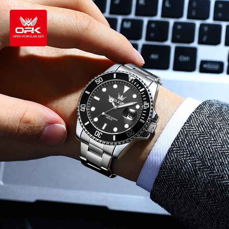 Men's Quartz Stainless Steel Watch with Calendar